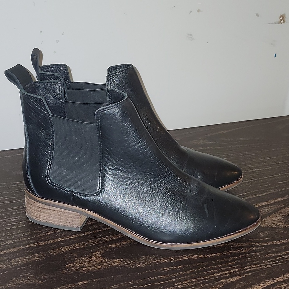 Lucky Brand Women’s Boots 9 M Lufti Chelsea Black Leather Pull On